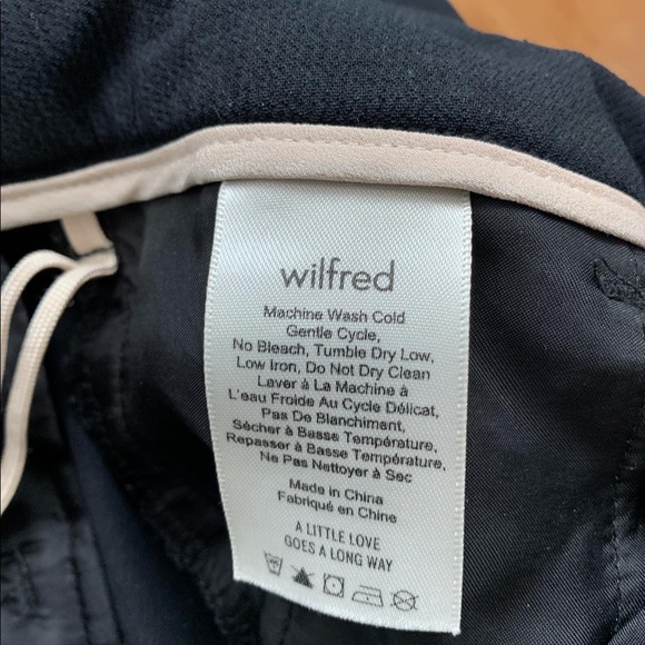Aritzia Wilfred Tie-Front Pants in Black - Picture 5 of 8